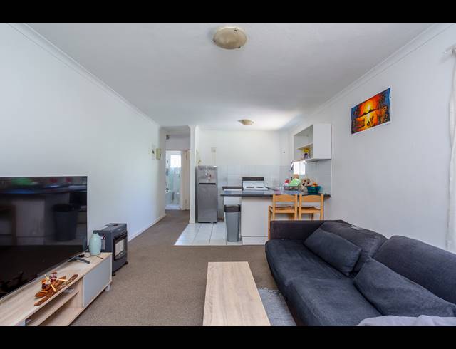 1 BEDROOM APARTMENT SOLD IN CLAREMONT